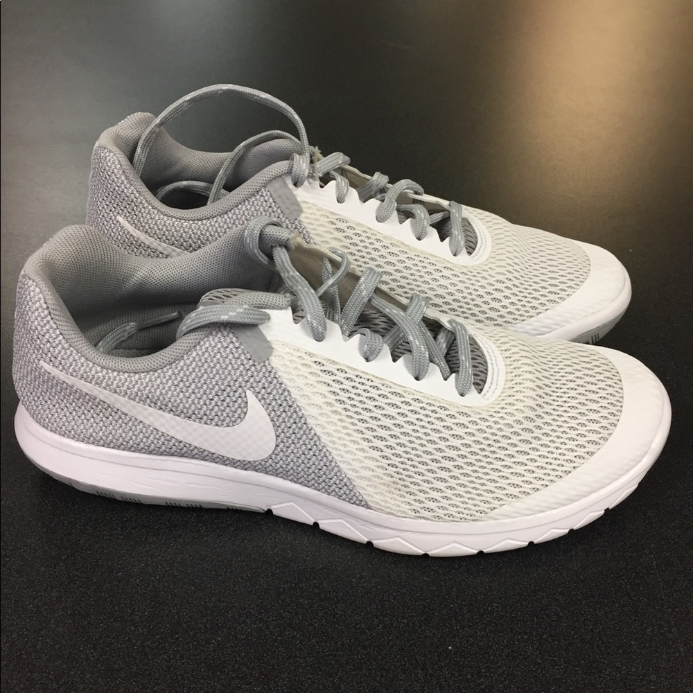 Nike flex women size 8